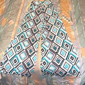 About A Girl Lounge Pants (Medium)